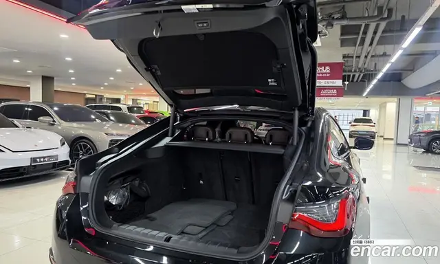BMW i4 2023 автомат (гидро), миниатюра 8