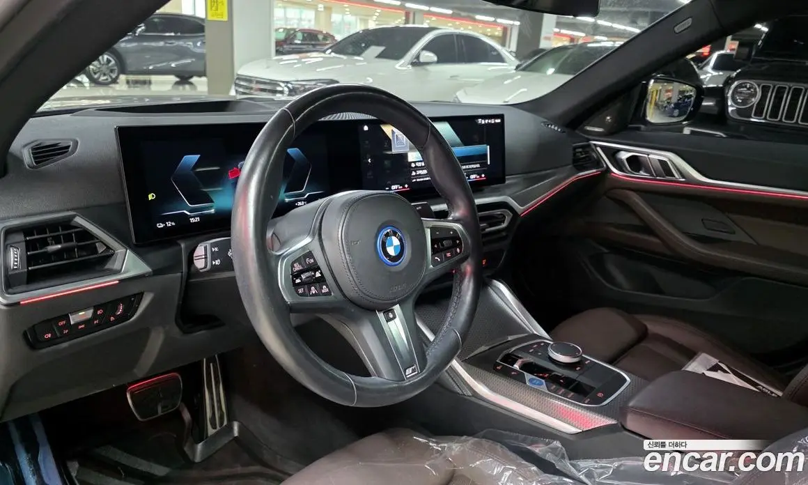 BMW i4 2023 автомат (гидро), фото 9