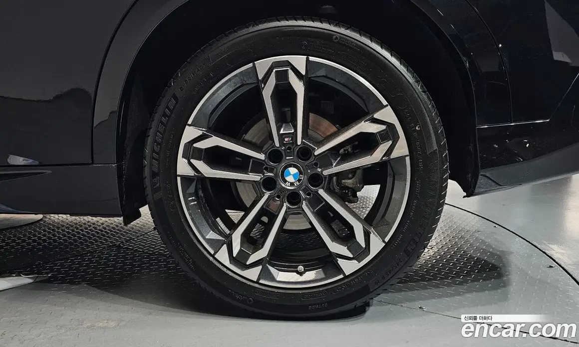 BMW X2 2025 2.0 автомат (гидро), фото 6