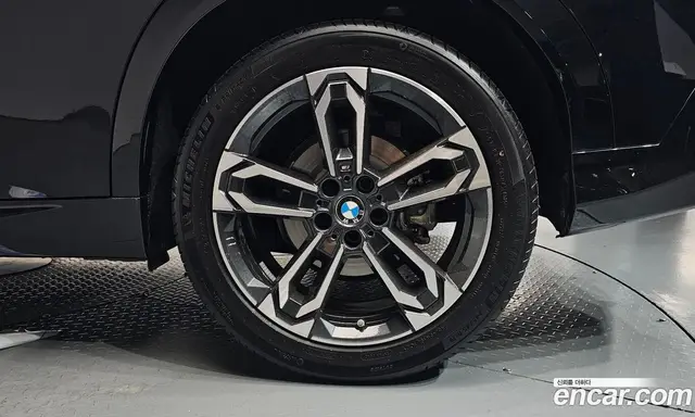 BMW X2 2025 2.0 автомат (гидро), миниатюра 6