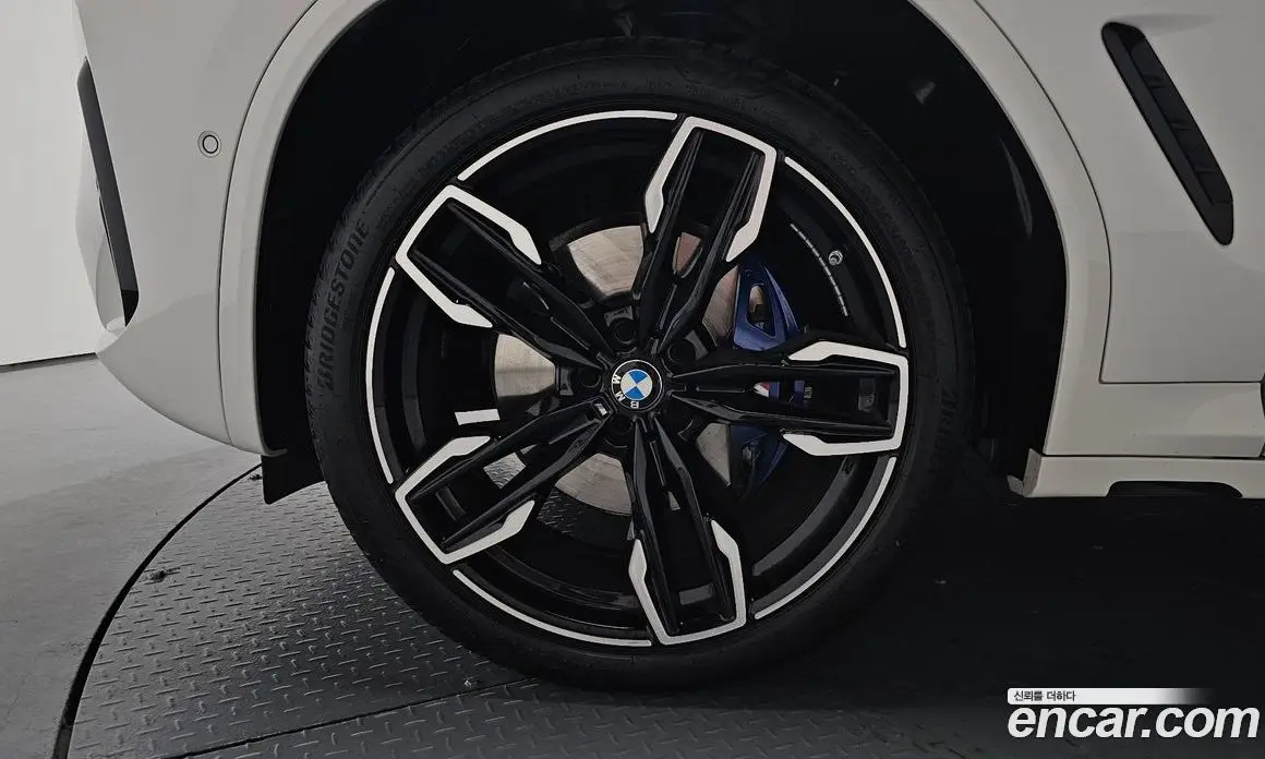 BMW X4 2023 3.0 автомат (гидро), фото 4