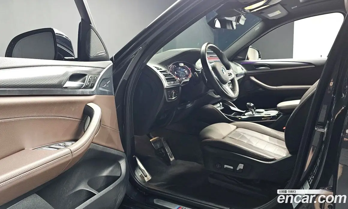 BMW X4 2023 2.0 автомат (гидро), фото 13