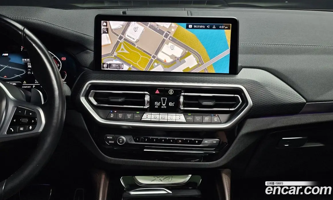 BMW X4 2023 2.0 автомат (гидро), фото 20