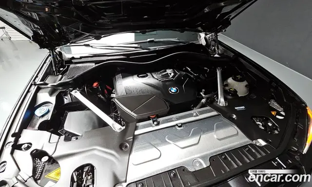 BMW X4 2023 2.0 автомат (гидро), миниатюра 6
