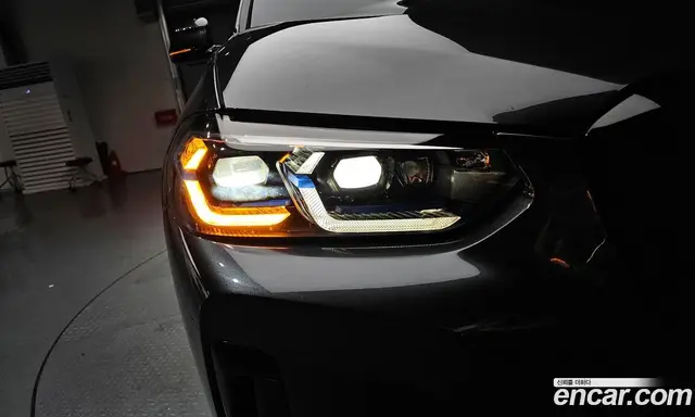 BMW X4 2023 2.0 автомат (гидро), миниатюра 8