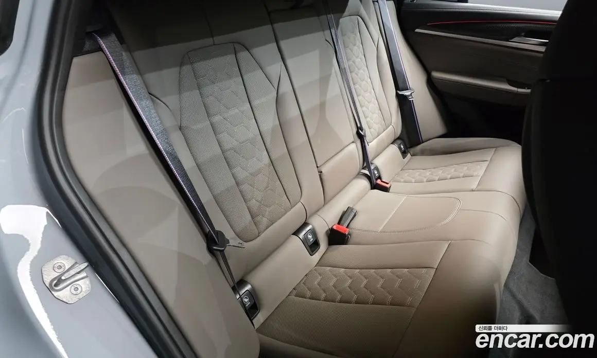 BMW X4M 2024 3.0 автомат (гидро), фото 17