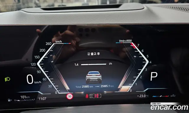 BMW X6 2023 3.0 автомат (гидро), миниатюра 11