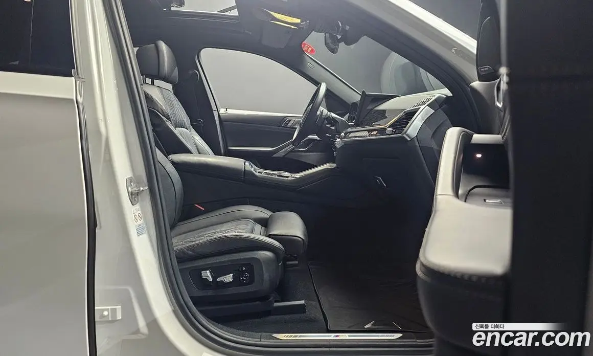 BMW X6 2023 3.0 автомат (гидро), фото 16