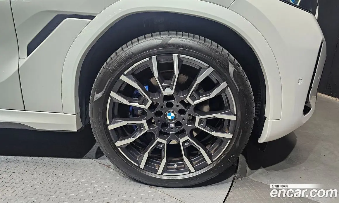 BMW X6 2023 3.0 автомат (гидро), фото 7