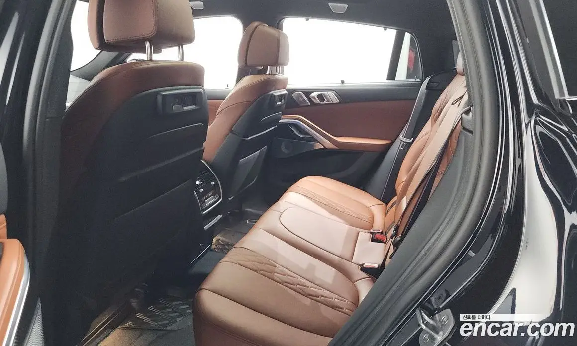 BMW X6 2023 4.4 автомат (гидро), фото 11