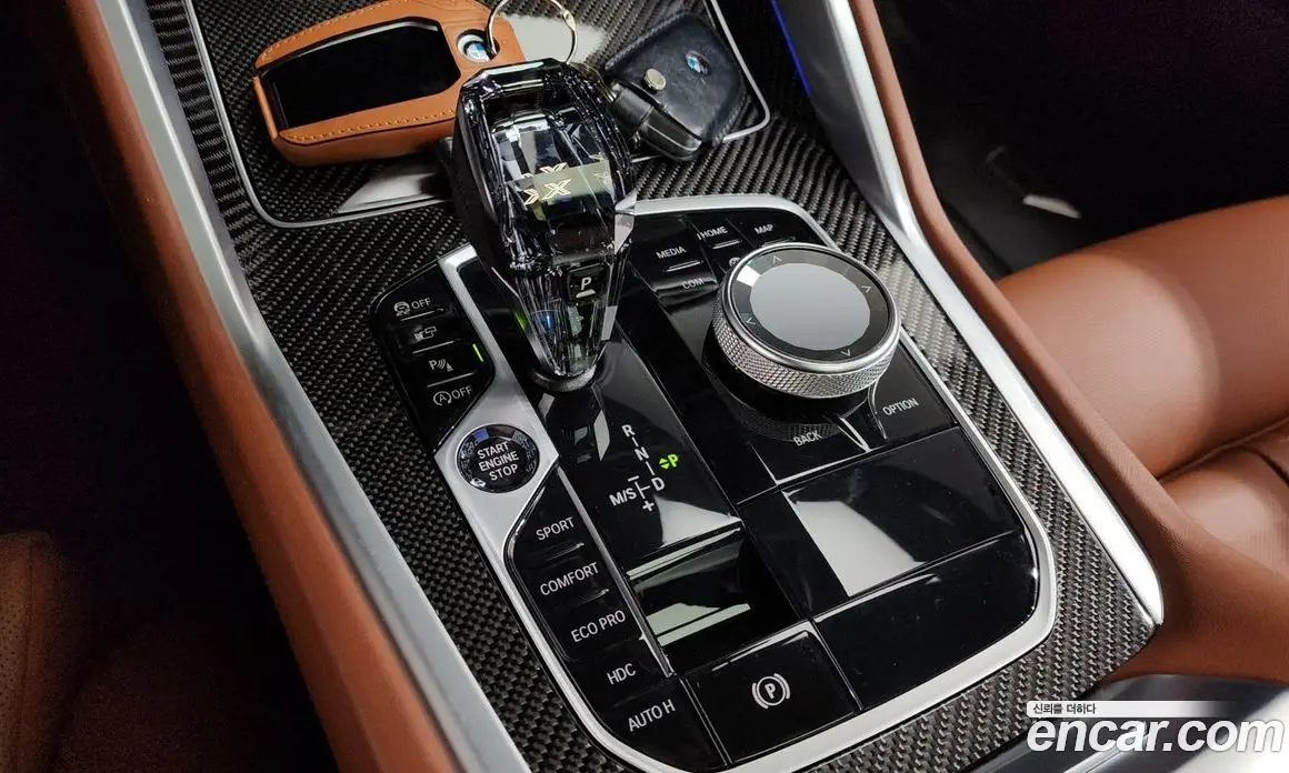 BMW X6 2023 4.4 автомат (гидро), фото 9