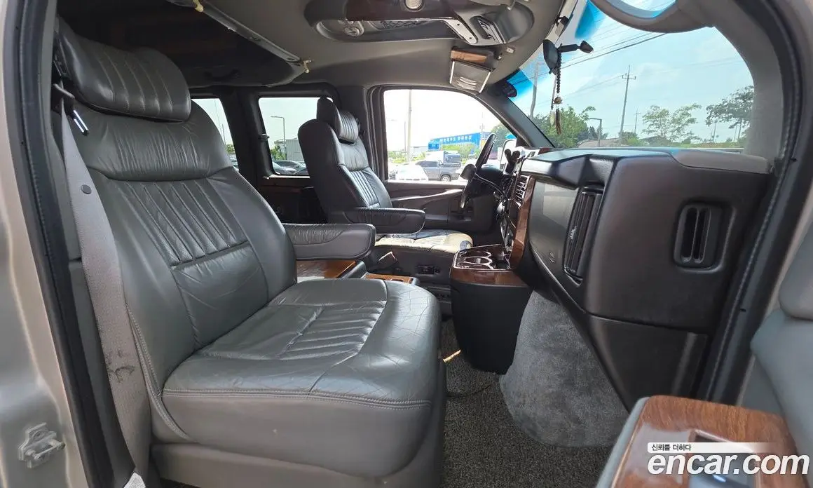 Chevrolet Express Van 2008 5.3 автомат (гидро), фото 10 Chevrolet Express Van 2008 5.3 автомат (гидро), фото 10