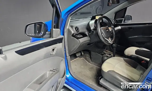 Chevrolet Spark 2011 1.0 автомат (гидро), миниатюра 11