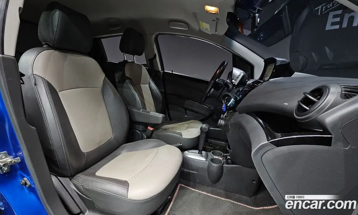 Chevrolet Spark 2011 1.0 автомат (гидро), фото 10