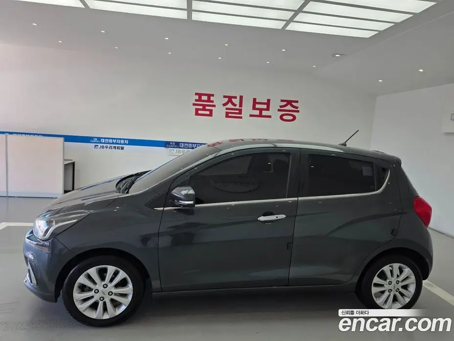 Chevrolet Spark 2016 1.0 автомат (вариатор), фото 11