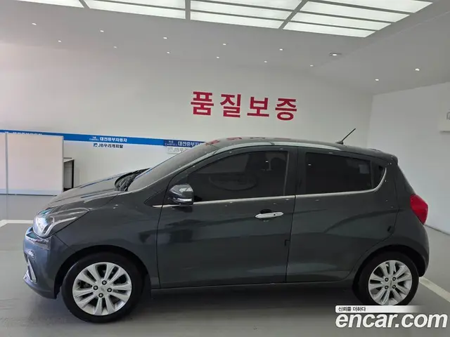 Chevrolet Spark 2016 1.0 автомат (вариатор), миниатюра 11