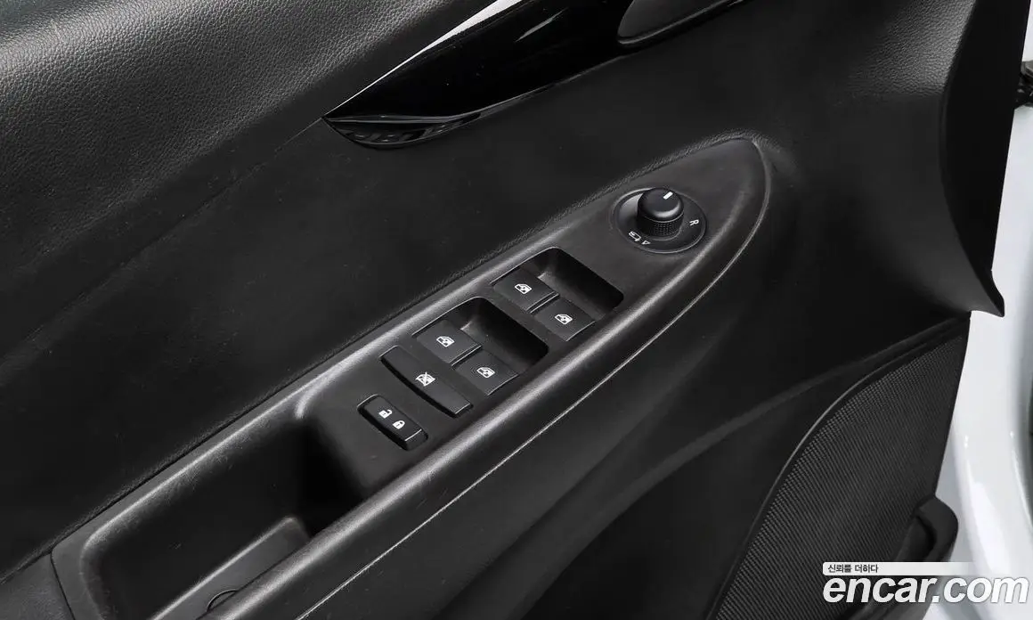 Chevrolet Spark 2017 1.0 автомат (гидро), фото 22