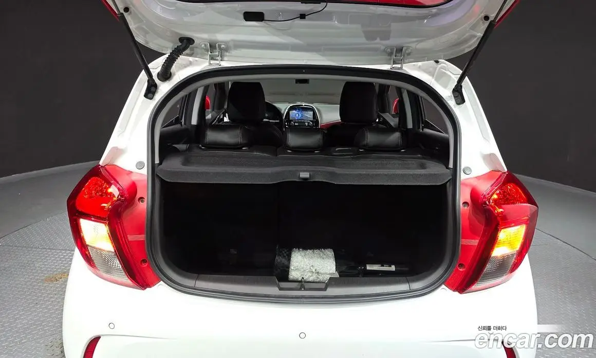 Chevrolet Spark 2017 1.0 автомат (гидро), фото 26