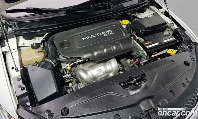 Chrysler 200 2015 2.4 автомат (гидро), миниатюра 6 Chrysler 200 2015 2.4 автомат (гидро), миниатюра 6