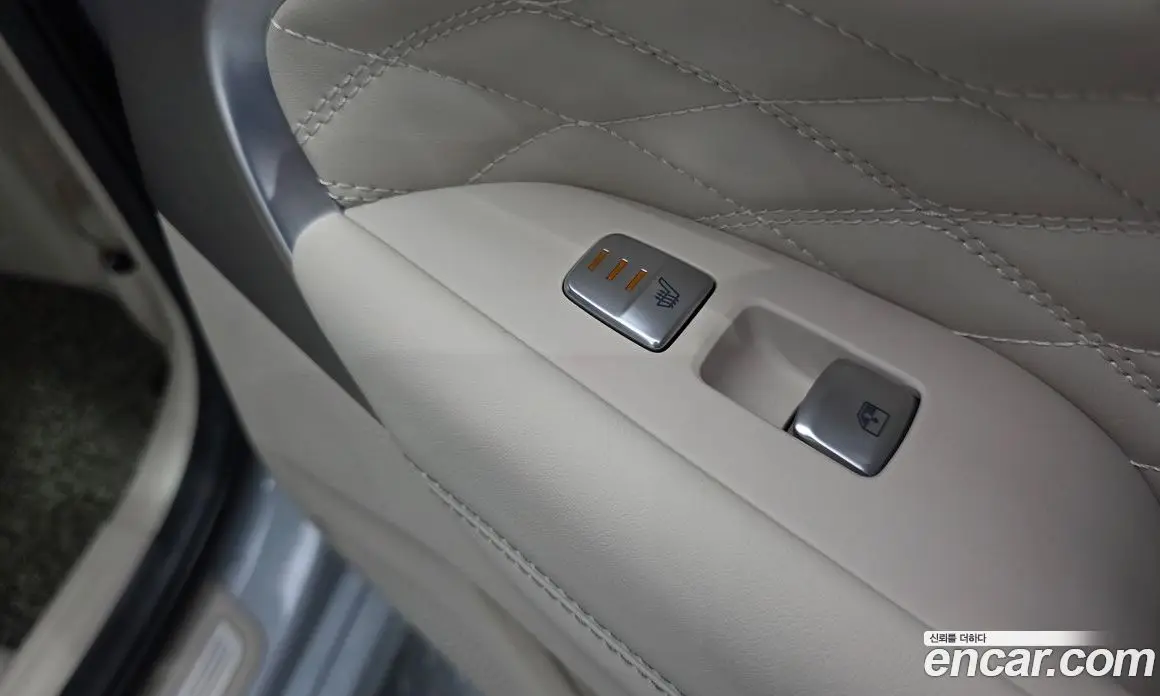 Genesis G70 2021 2.0 автомат (гидро), фото 32 Genesis G70 2021 2.0 автомат (гидро), фото 32