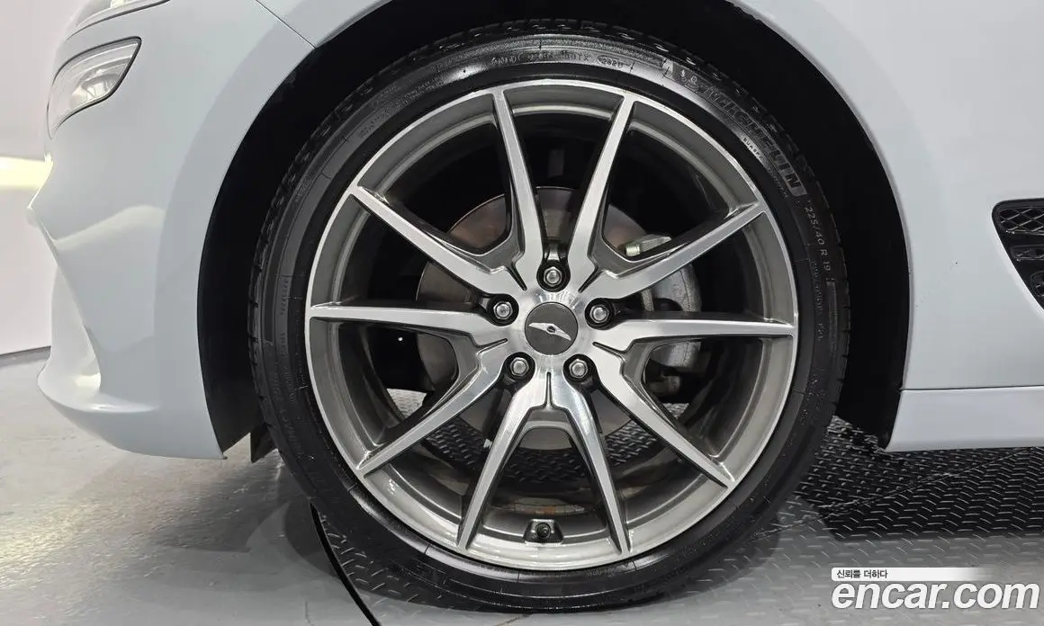 Genesis G70 2021 2.0 автомат (гидро), фото 5 Genesis G70 2021 2.0 автомат (гидро), фото 5