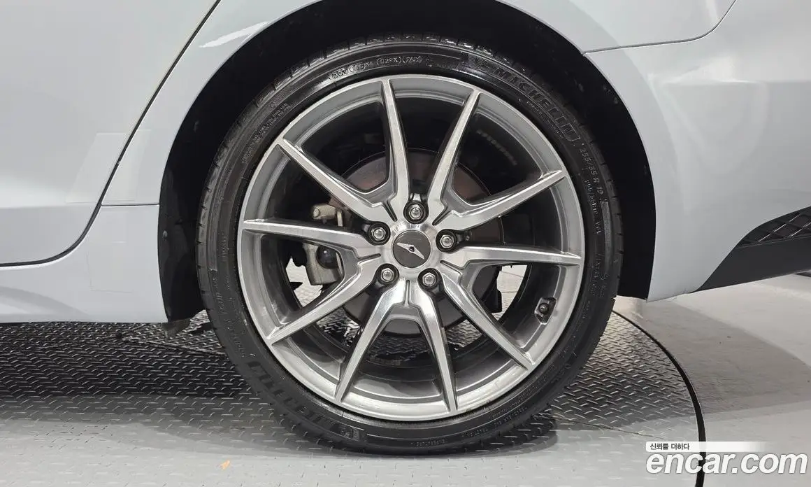 Genesis G70 2021 2.0 автомат (гидро), фото 7 Genesis G70 2021 2.0 автомат (гидро), фото 7