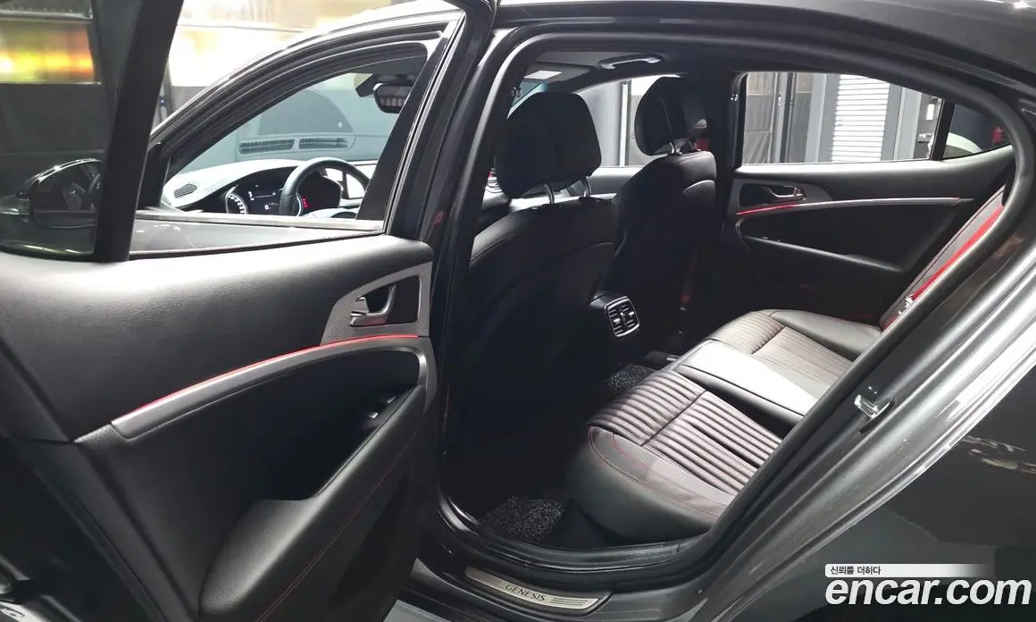 Genesis G70 2021 2.0 автомат (гидро), фото 16 Genesis G70 2021 2.0 автомат (гидро), фото 16