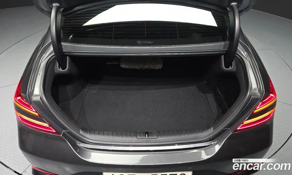 Genesis G70 2021 2.0 автомат (гидро), фото 26 Genesis G70 2021 2.0 автомат (гидро), фото 26