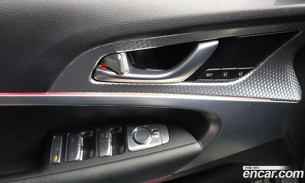 Genesis G70 2021 2.0 автомат (гидро), фото 29 Genesis G70 2021 2.0 автомат (гидро), фото 29