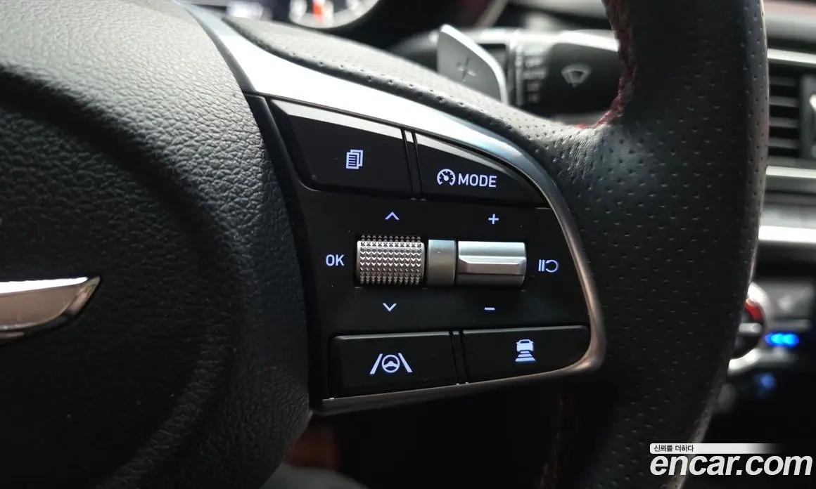 Genesis G70 2021 2.0 автомат (гидро), фото 32 Genesis G70 2021 2.0 автомат (гидро), фото 32