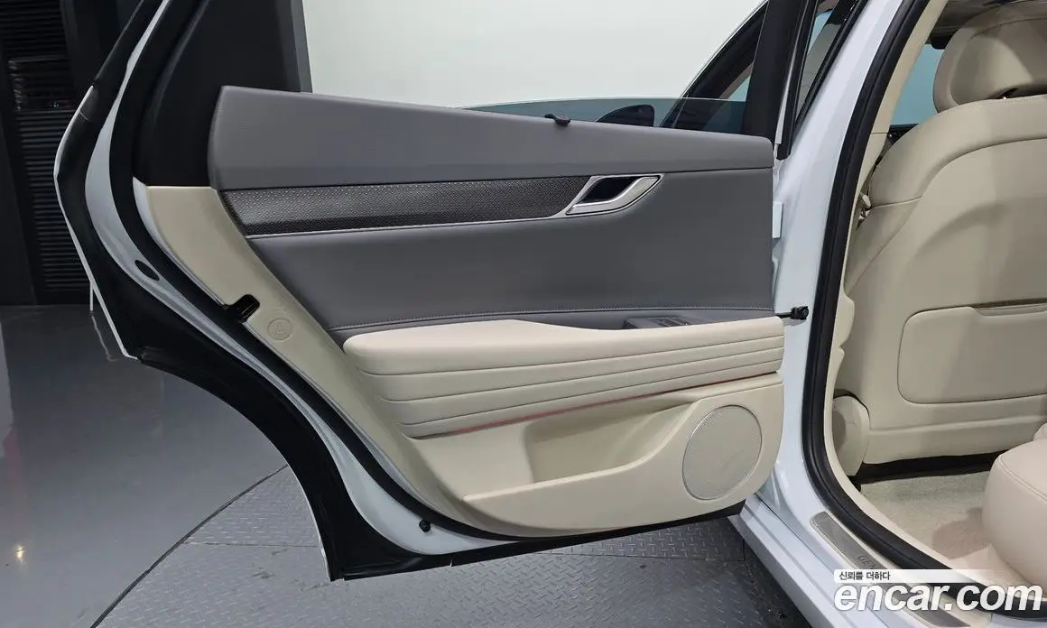 Genesis G80 2025 2.5 автомат (гидро), фото 14 Genesis G80 2025 2.5 автомат (гидро), фото 14
