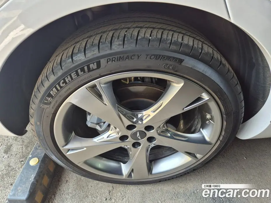 Genesis GV80 2021 2.5 автомат (гидро), фото 5 Genesis GV80 2021 2.5 автомат (гидро), фото 5
