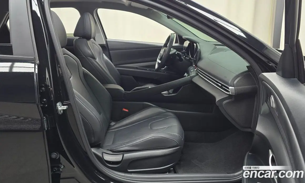Hyundai Avante 2022 1.6 автомат (гидро), фото 16 Hyundai Avante 2022 1.6 автомат (гидро), фото 16