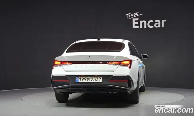 Hyundai Avante 2023 1.6 автомат (гидро), миниатюра 4