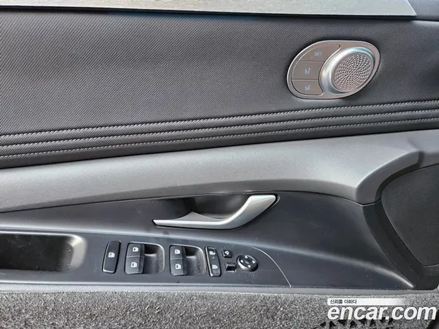 Hyundai Avante 2024 1.6 автомат (гидро), миниатюра 7 Hyundai Avante 2024 1.6 автомат (гидро), миниатюра 7