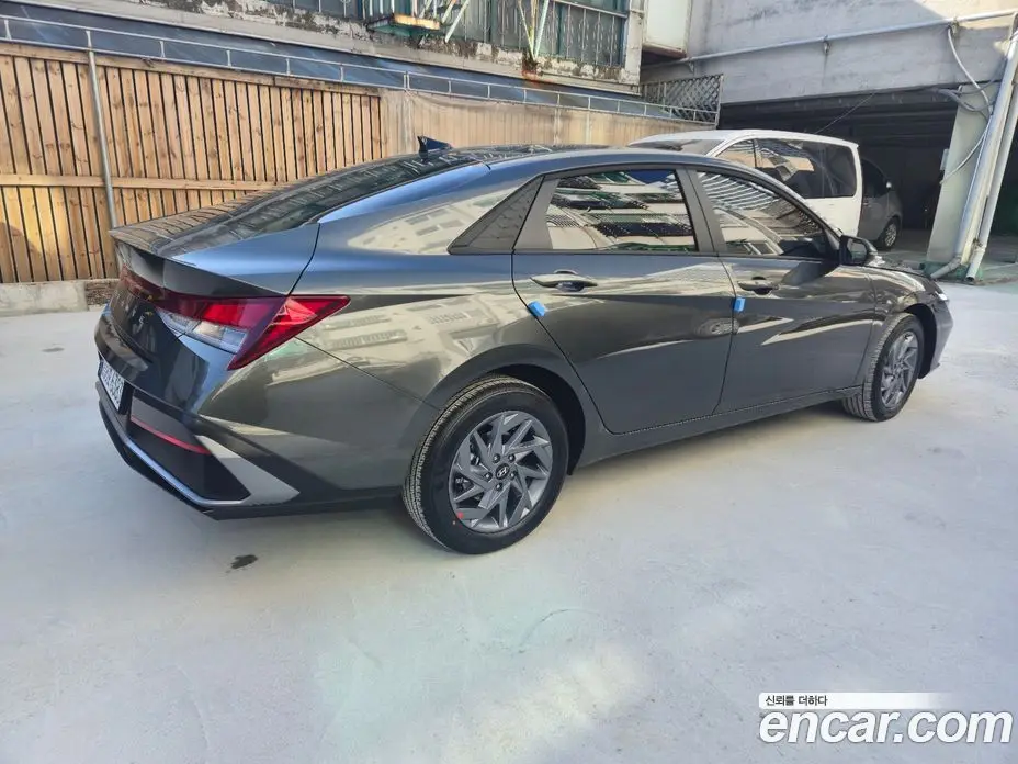 Hyundai Avante 2026 1.6 автомат (гидро), фото 4 Hyundai Avante 2026 1.6 автомат (гидро), фото 4