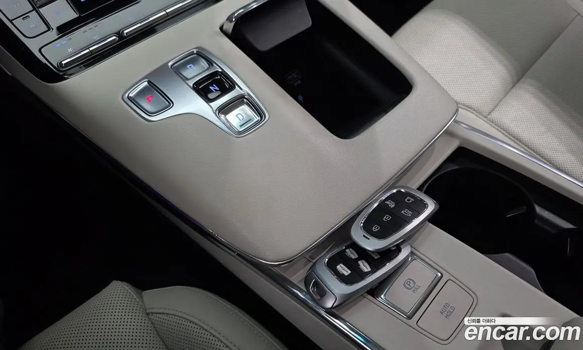Hyundai Grandeur 2022 2.4 автомат (гидро), фото 12