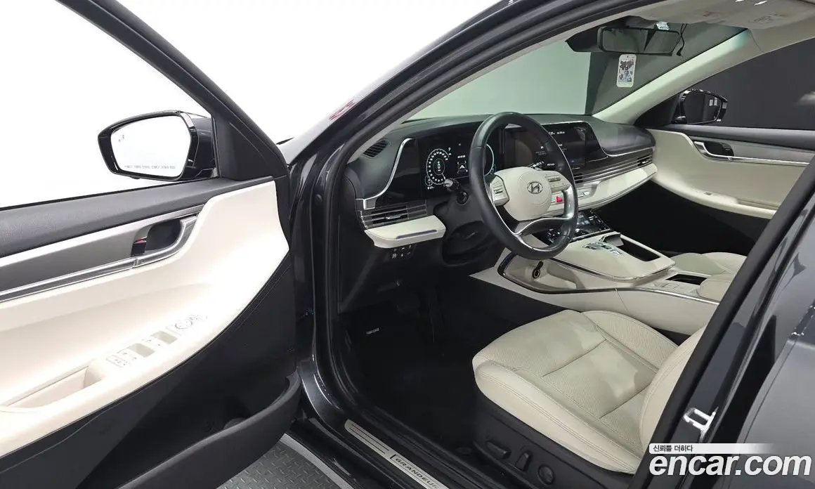Hyundai Grandeur 2022 2.4 автомат (гидро), фото 13
