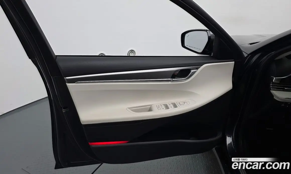 Hyundai Grandeur 2022 2.4 автомат (гидро), фото 14