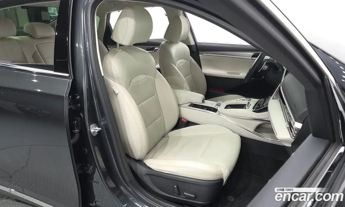 Hyundai Grandeur 2022 2.4 автомат (гидро), фото 16