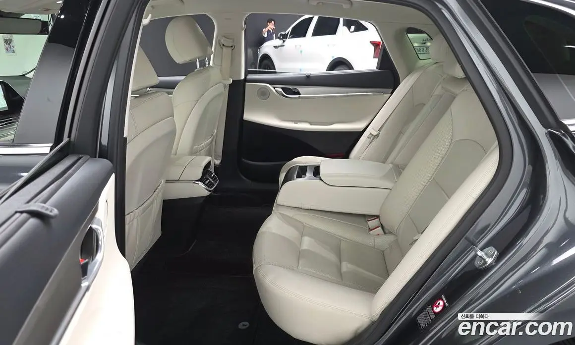 Hyundai Grandeur 2022 2.4 автомат (гидро), фото 17