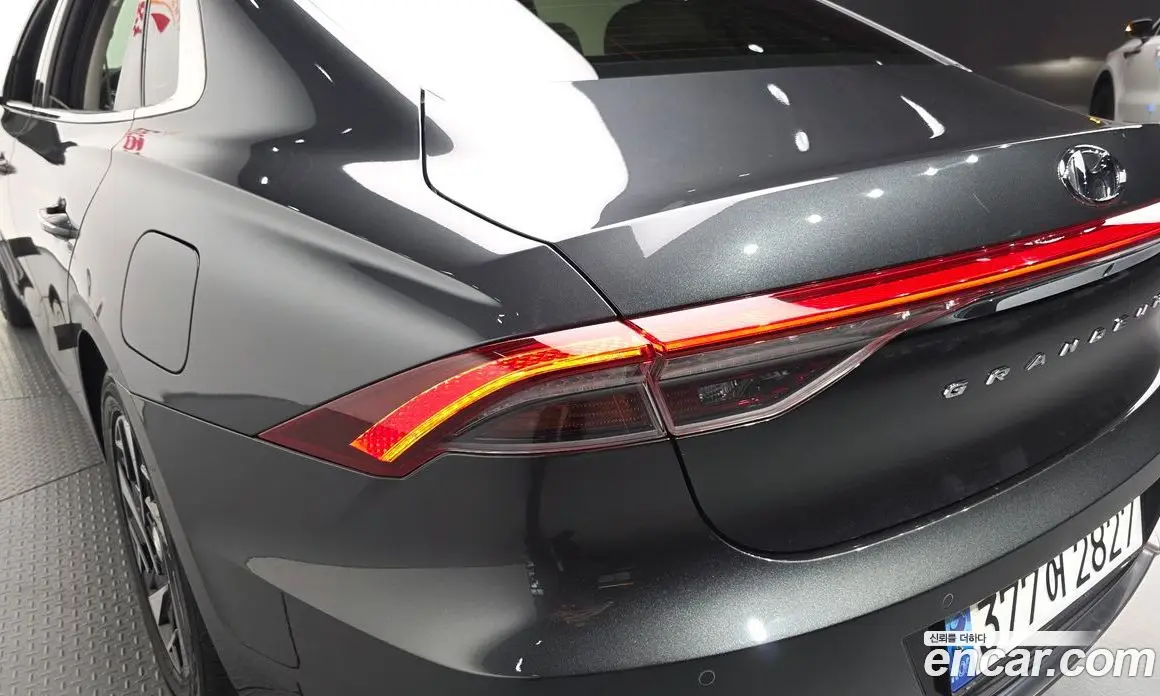 Hyundai Grandeur 2022 2.4 автомат (гидро), фото 9