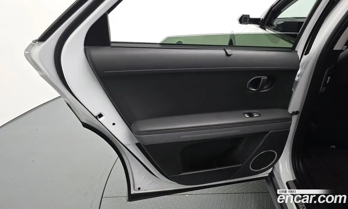 Hyundai Ioniq 5 2024 0.1 автомат (гидро), фото 15