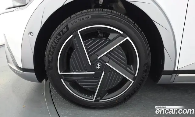 Hyundai Ioniq 5 2024 0.1 автомат (гидро), миниатюра 5