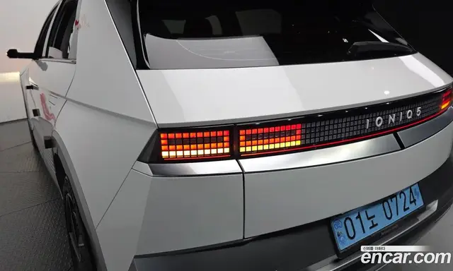 Hyundai Ioniq 5 2024 0.1 автомат (гидро), миниатюра 9