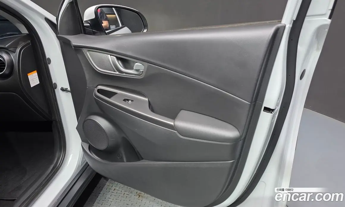 Hyundai Kona 2020 0.2 автомат (гидро), фото 14