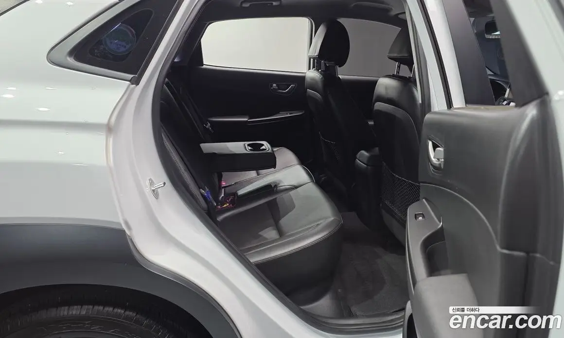 Hyundai Kona 2020 0.2 автомат (гидро), фото 17