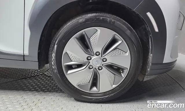 Hyundai Kona 2020 0.2 автомат (гидро), миниатюра 7