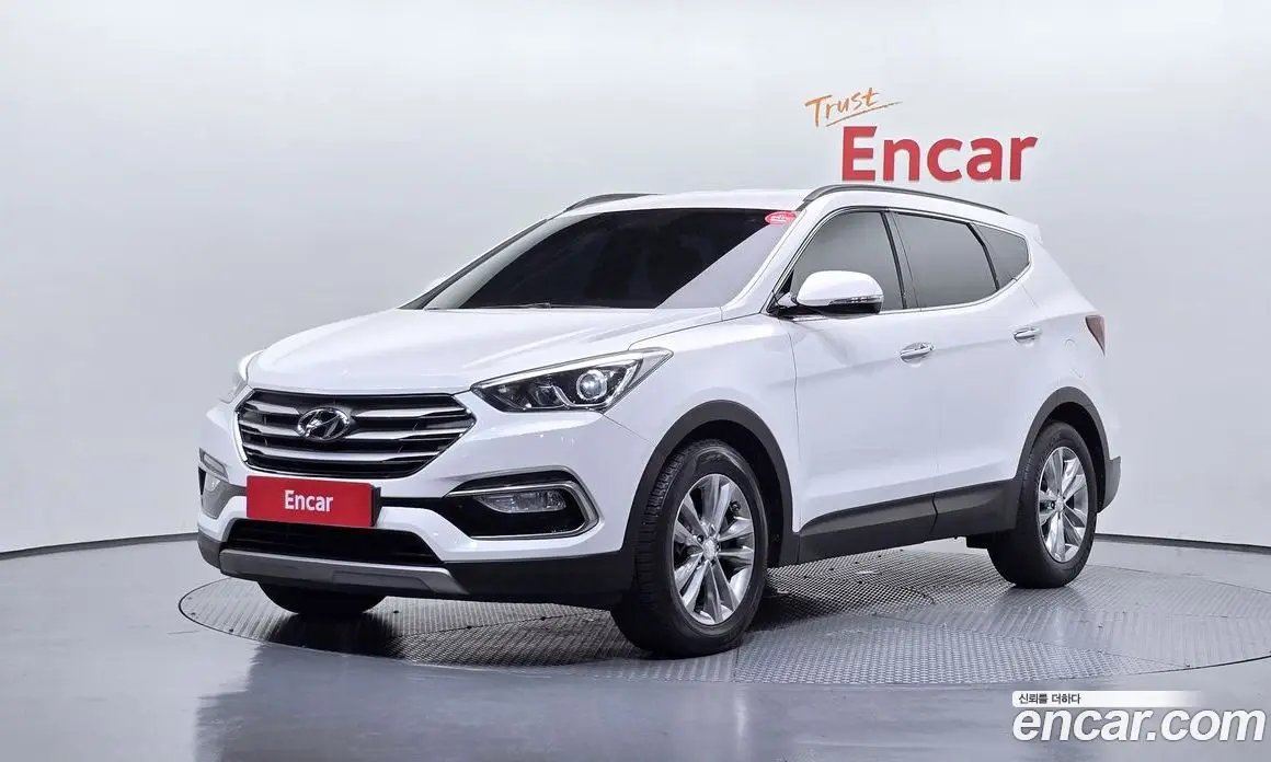 Hyundai Santa Fe 2016 2.2 автомат (гидро), фото 1 Hyundai Santa Fe 2016 2.2 автомат (гидро), фото 1