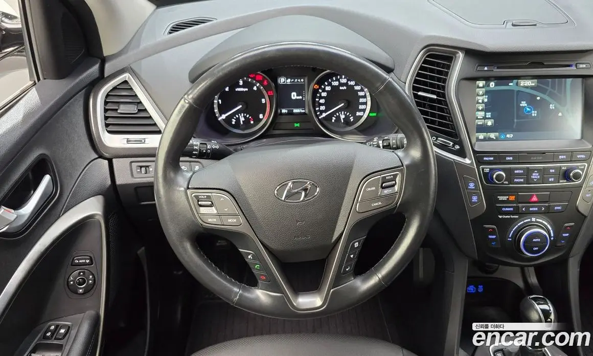 Hyundai Santa Fe 2016 2.2 автомат (гидро), фото 13 Hyundai Santa Fe 2016 2.2 автомат (гидро), фото 13